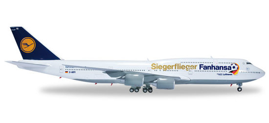 Boeing B747-8 Interkontinental Lufthansa " Fanhansa / Siegerflieger "